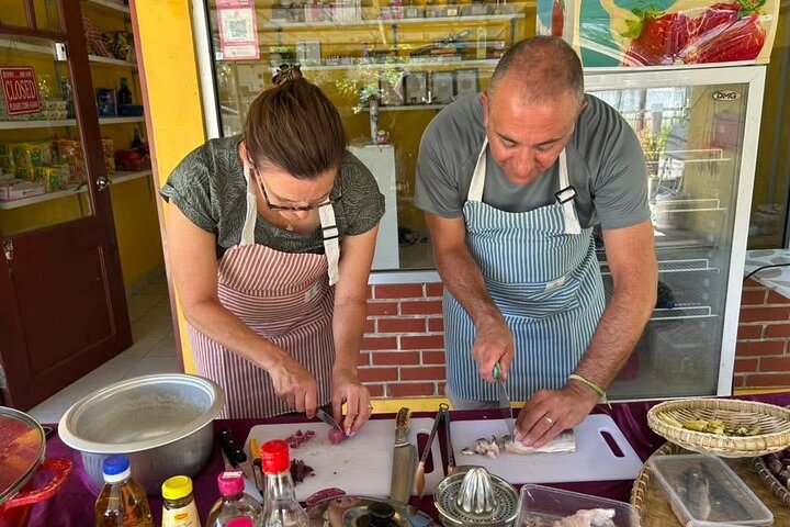 Traditional Sabah Cooking Class and Taste Local Flavors