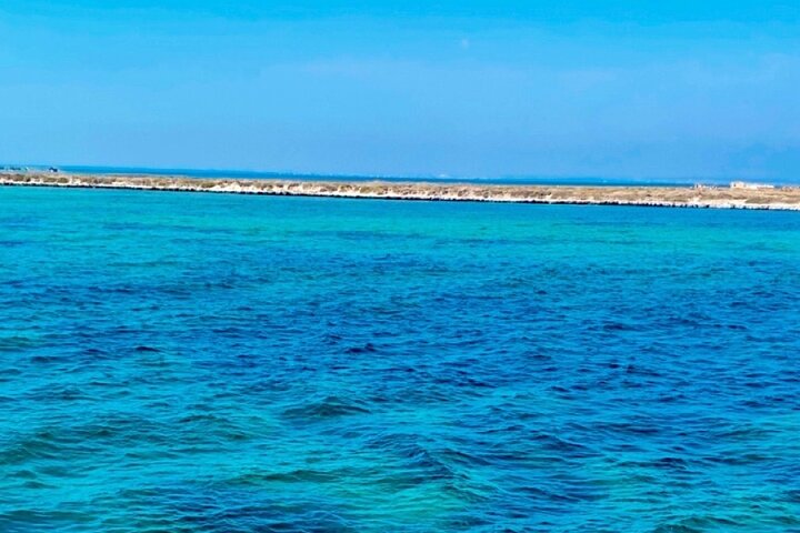 Excursion to Kuriat Island by Yacht