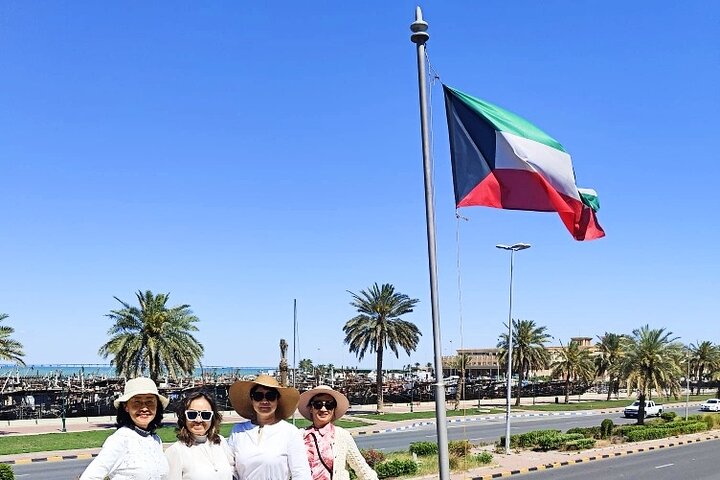 Full Day licensed Tours in Kuwait City & Desert PickUp & DropOff