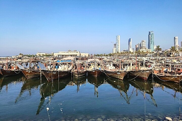 Full Day licensed Tours in Kuwait City & Desert PickUp & DropOff