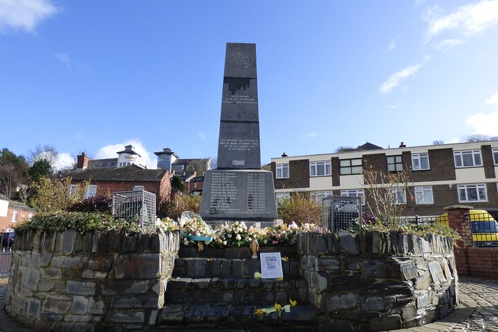 Bloody Sunday and Bogside Murals Walking Tour