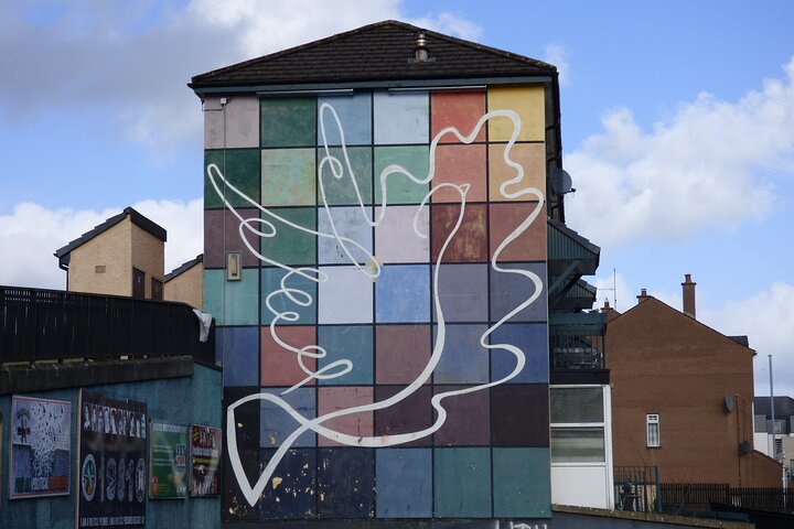 Bloody Sunday and Bogside Murals Walking Tour