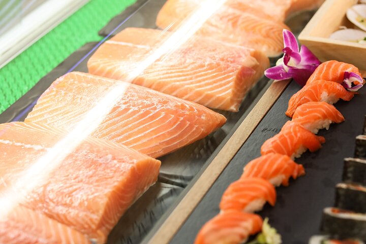 Bangkok Luxury Dinner Cruise with Thai Cultural Show by Sawasdee