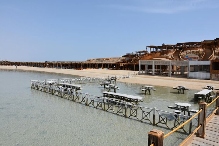 Luxury Cruise to Orange Bay and Hula Hula island Trip