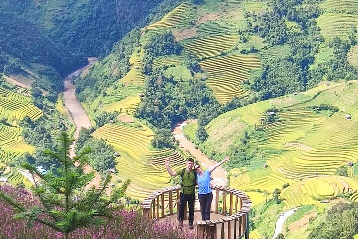 2 Day Mu Cang Chai Motorbike Tour with Homestay Experience