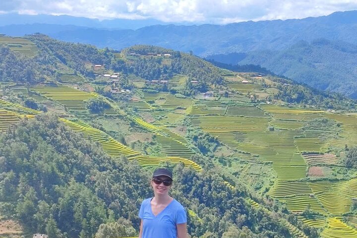 2 Day Mu Cang Chai Motorbike Tour with Homestay Experience