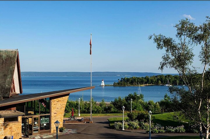 Mini Cabot Scenic Drive and Bell Museum Experience