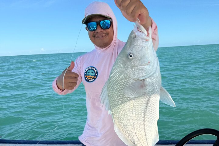 Private Fishing Tour in Holbox Island with Lunch and Pick up