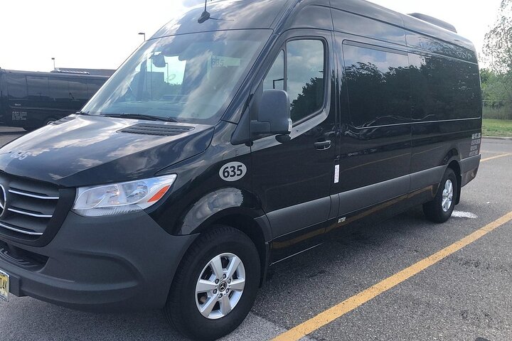 NYC Airports All Inclusive Private Roundtrip Transfer JFK LGA EWR
