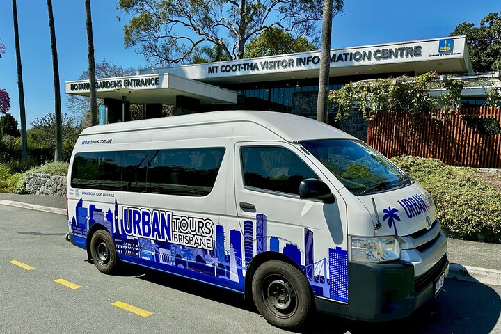 Brisbane Sightseeing Tour by Bus: Scenic Locations & Morning Tea