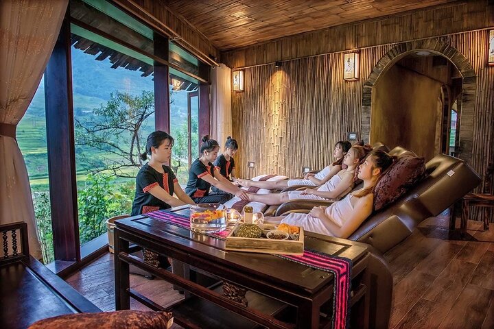 Sapa No-Trek Eco Tour: Muong Hoa Valley & Ta Van, Foot Spa, Cafe