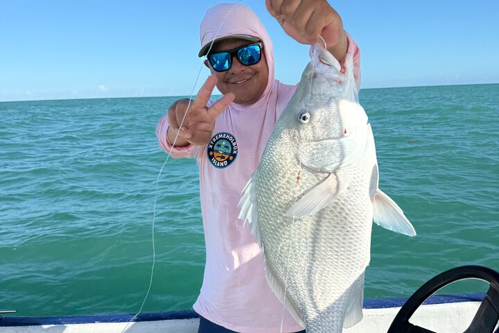 Full Day Tour with Fishing and Snorkeling from Holbox