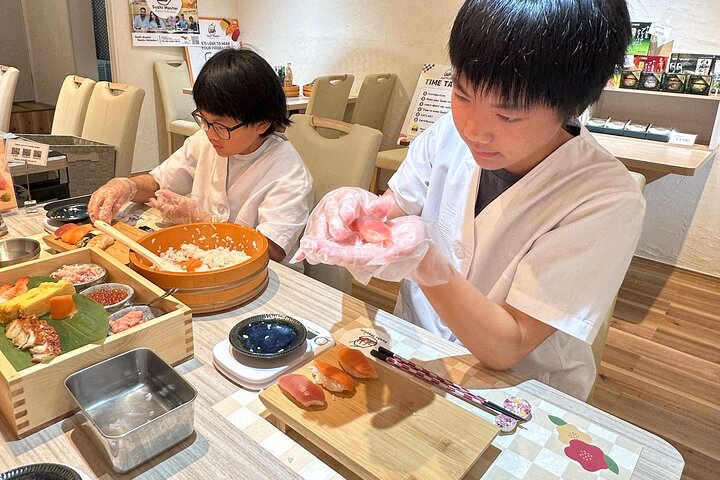 Osaka Sushi Making Class – Hands-On Nigiri & Rolls (Same-Day OK)