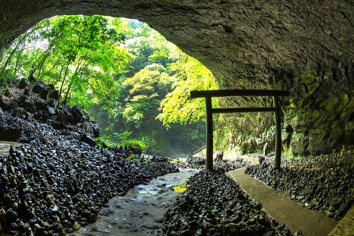 Fukuoka: Mt.Aso, Miyazaki, Takachiho Gorge with Beef Lunch Tour