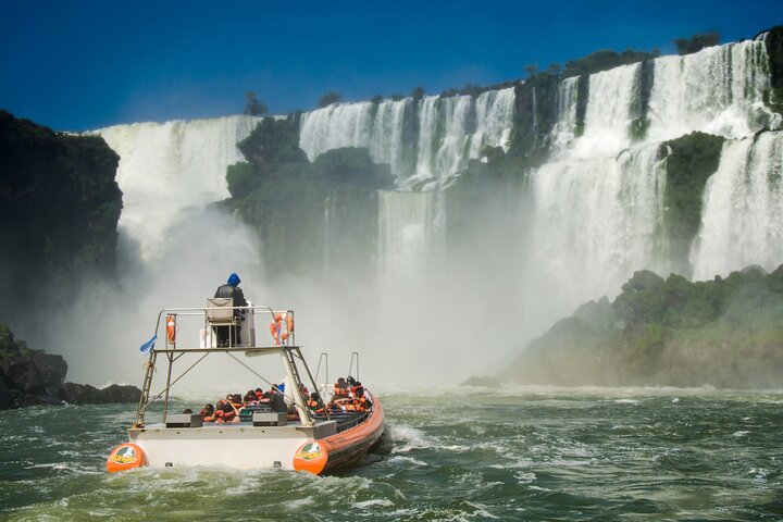 Private Full-Day Iguazu Falls Tour with Airfare from Buenos Aires