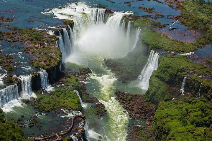 Private Full-Day Iguazu Falls Tour with Airfare from Buenos Aires