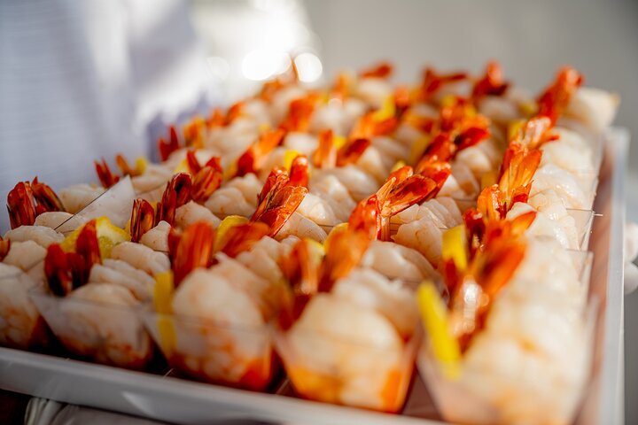 Key West Sunset Sail with Open Bar, Live Music and Hors D'oeuvres