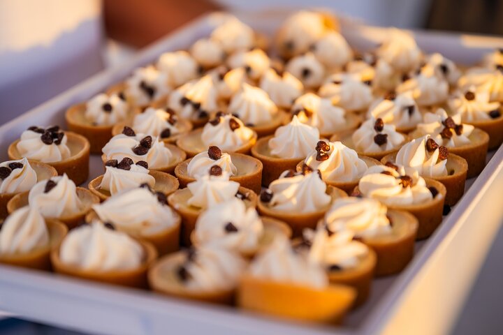 Key West Sunset Sail with Open Bar, Live Music and Hors D'oeuvres