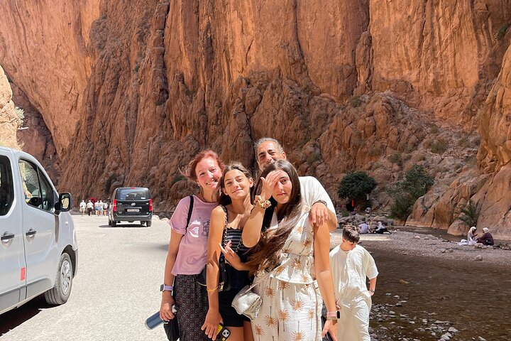 3 Days Group Tour from Marrakech to Merzouga Desert