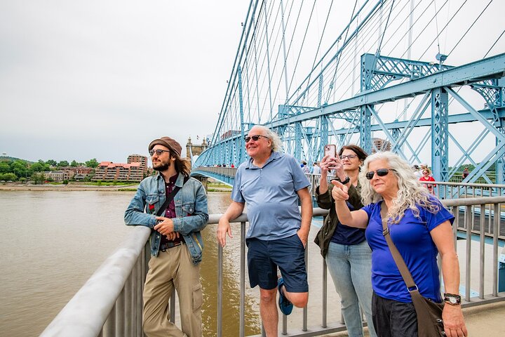 Cincinnati Historic Centre Food Tour with 6 Authentic Dishes