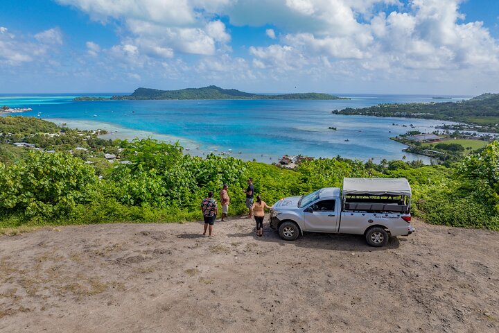 Bora Bora: Half Day Island 4WD Guided Tour