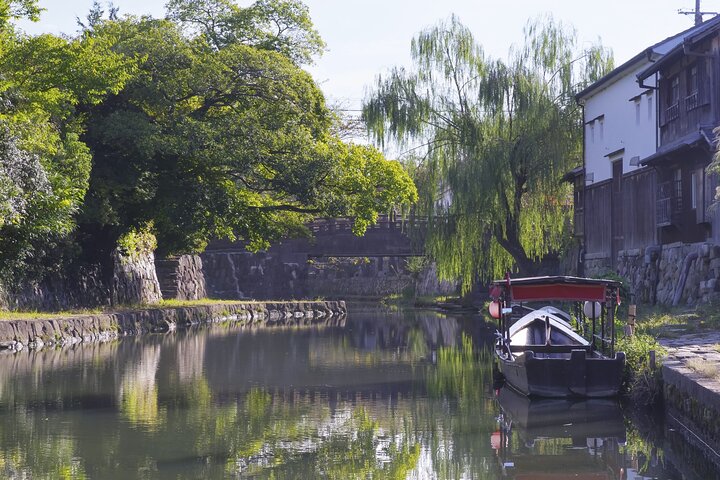 Shiga: Omi-Hachiman Heritage Tour with Optional Omi Beef