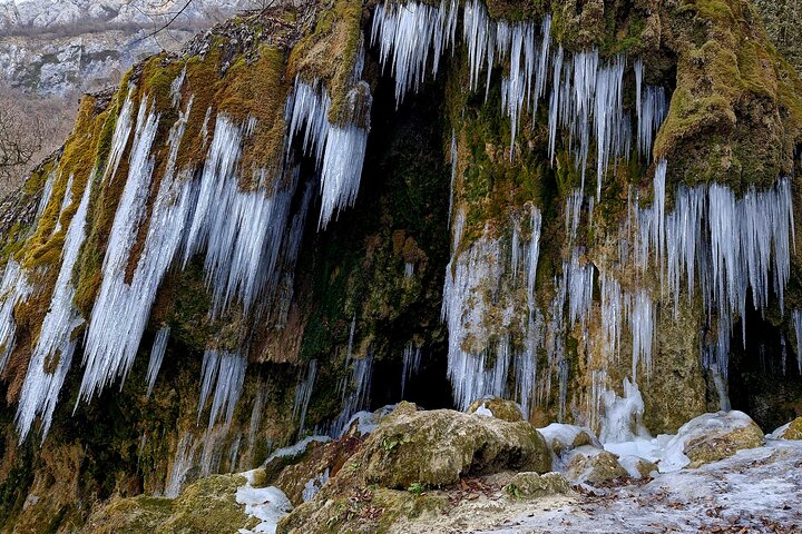 Discover Apuseni Mountains - Scarita Summit,Sipote Waterfall and Dumesti Village