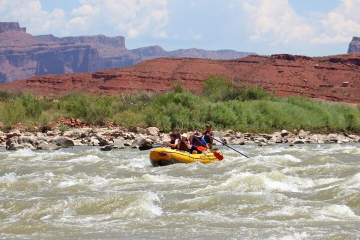 Moab Rivertrippers ~Rafting Castle Valley/Fisher Towers Half-Day