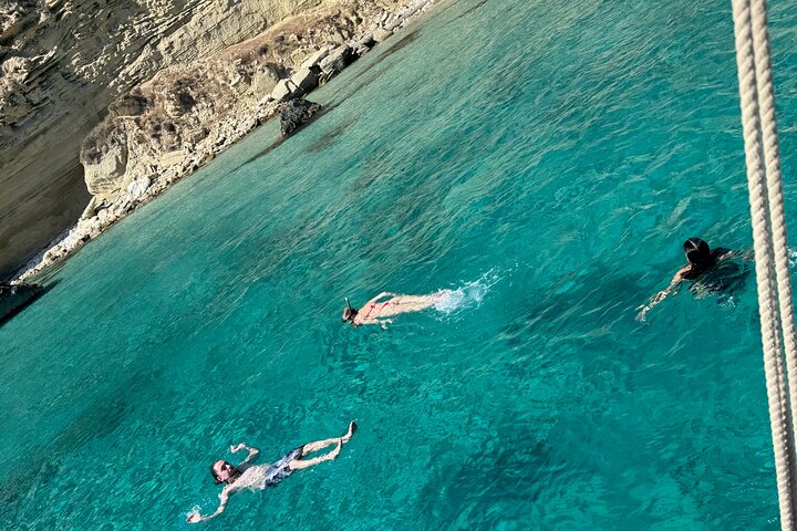 Cagliari boat tour : 5 swim stops, snorkeling & Sardinian aperitif