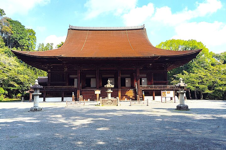 Shiga: Discover Otsu’s History, Culture, and Faith on Foot