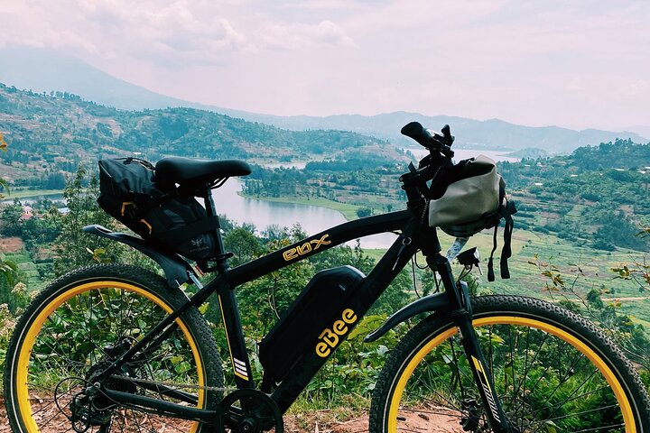 Jinja City E-Bike Tour Sightseeing and History