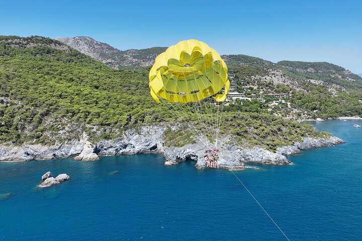 Sarıgerme Parasailing Flight