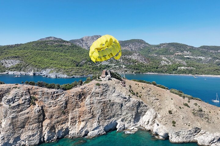 Sarıgerme Parasailing Flight