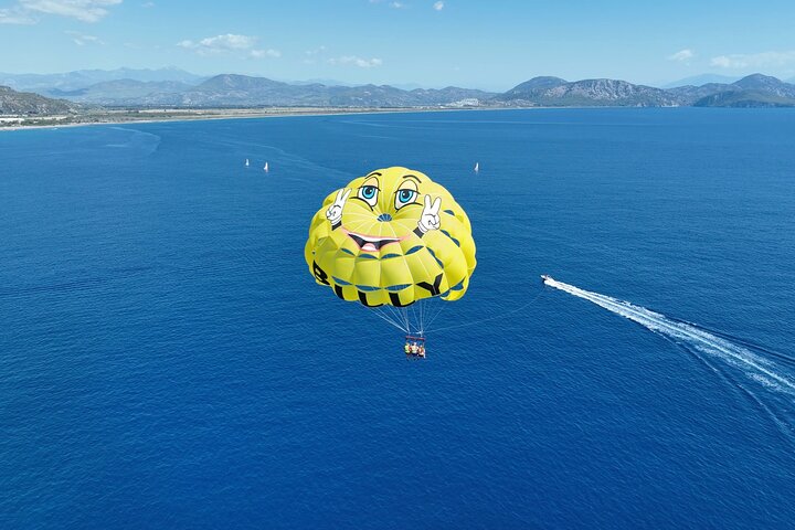 Sarıgerme Parasailing Flight
