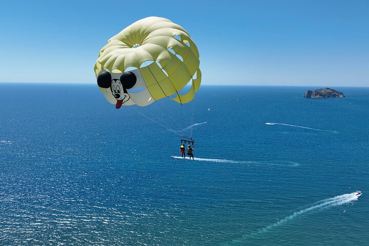 Sarıgerme Parasailing Flight