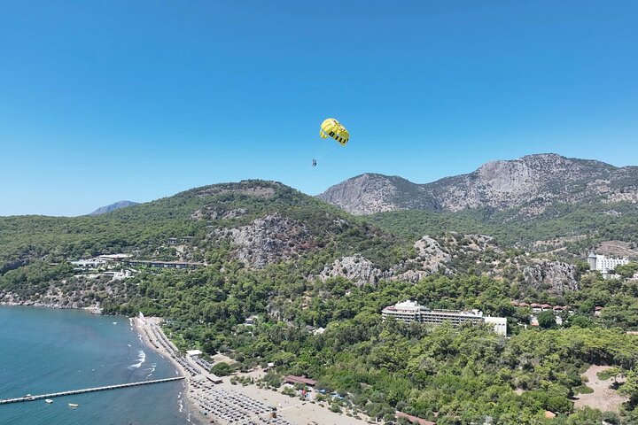Sarıgerme Parasailing Flight