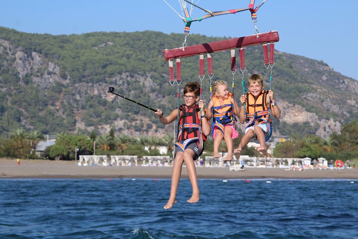 Sarıgerme Parasailing Flight