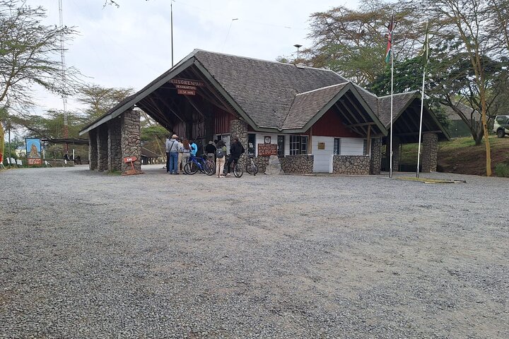 Full-Day Tour to Hell's Gate and Lake Naivasha from Nairobi