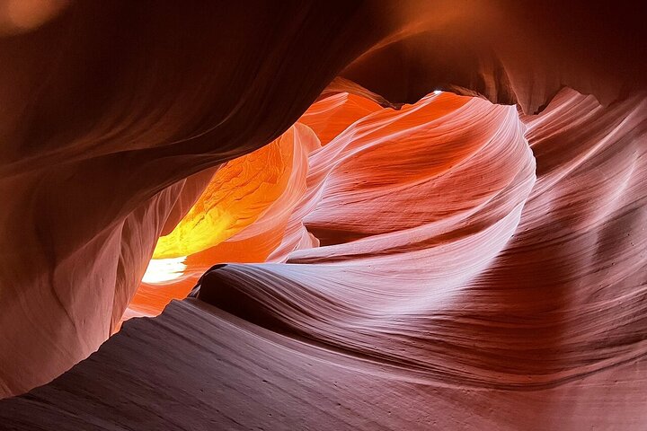 Award-Winning Lower Antelope Canyon, Horseshoe Bend 1-Day W/Wi-Fi