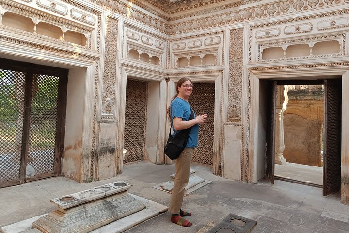 4Hr Experiential Tour of Hyderabad's Historic & Cultural Old City