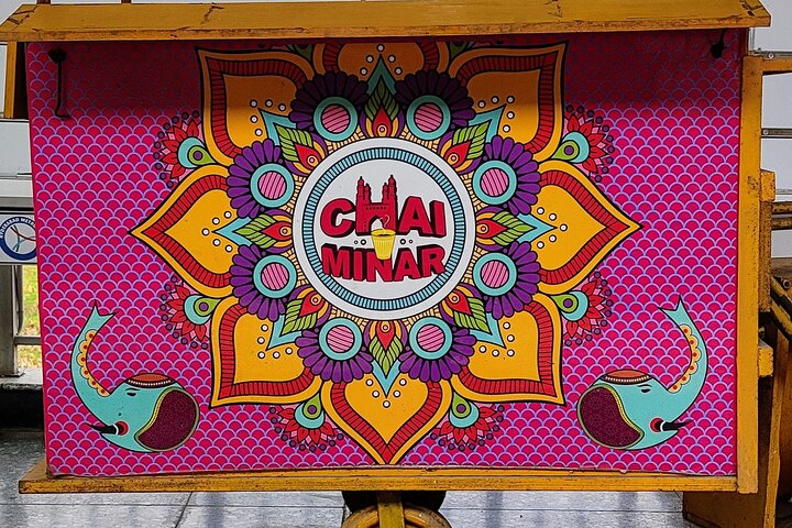 4Hr Experiential Tour of Hyderabad's Historic & Cultural Old City