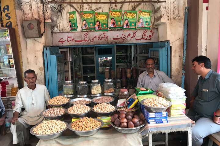 4Hr Experiential Tour of Hyderabad's Historic & Cultural Old City