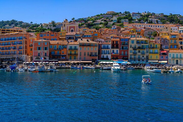 Mediterranean Coastal Sightseeing Cruise from Nice