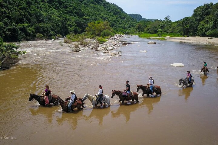 Horseback Riding Tour to Natural Hot Springs in Puerto Escondido