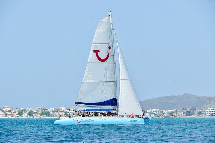Boa Vista Catamaran Tour: All Inclusive Bay Cruise