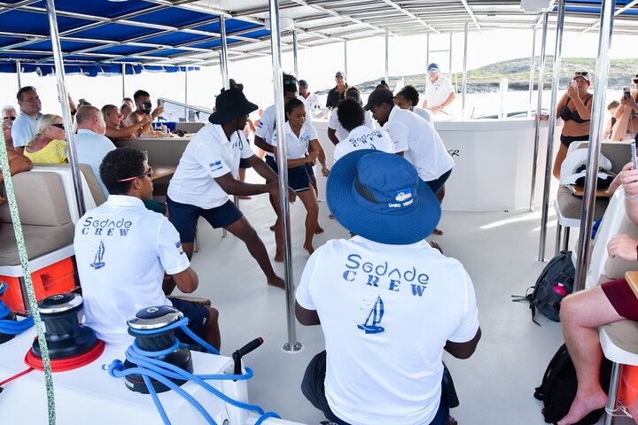Boa Vista Catamaran Tour: All Inclusive Bay Cruise