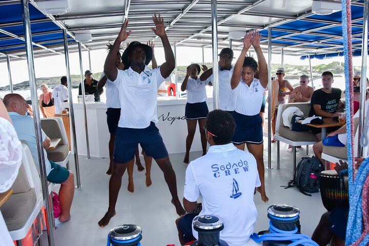 Boa Vista Catamaran Tour: All Inclusive Bay Cruise