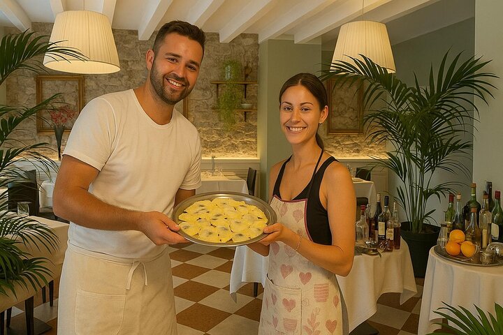 Verona in Arena : Pasta and Tiramisu Cooking Course with Wine