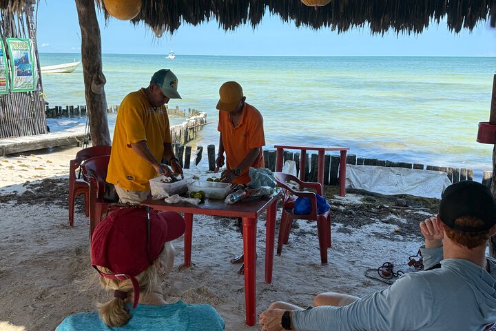 Private Fishing Tour in Holbox Island with Lunch and Pick up