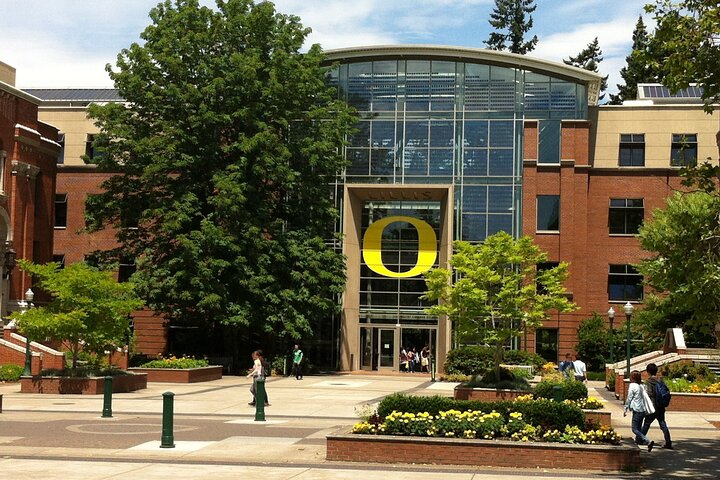 University of Oregon Scavenger Hunt and Escape Game